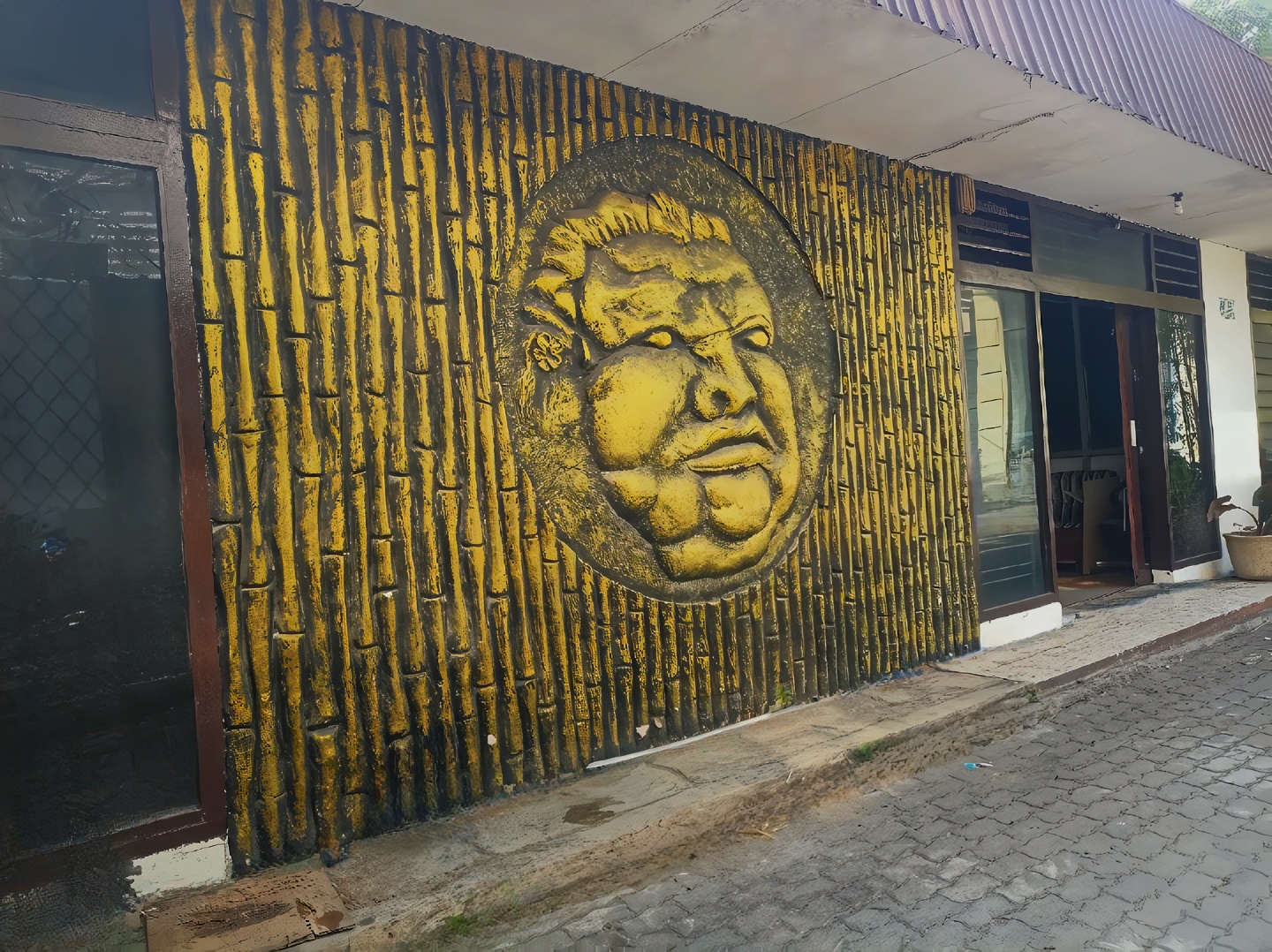 Deskripsi Gambar Anda